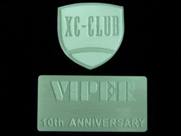 １１-鋁質蝕刻不上色銘牌